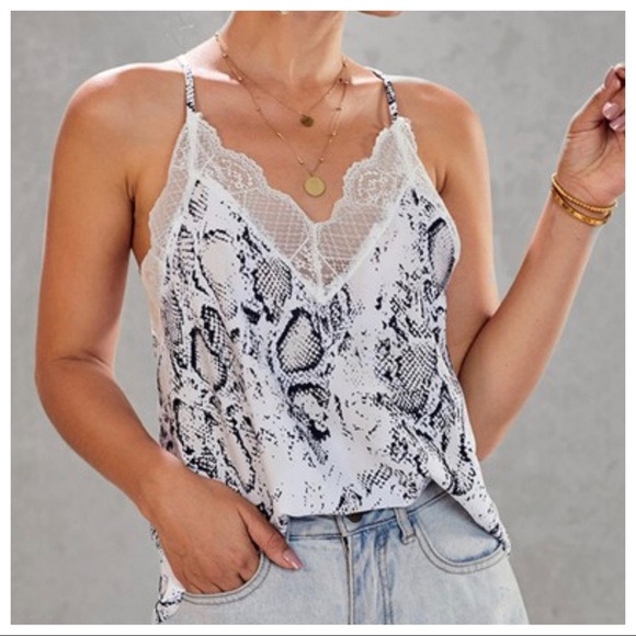 BEAUTIFUL CHIC LACE CAMI TANK - Picture 9 of 10
